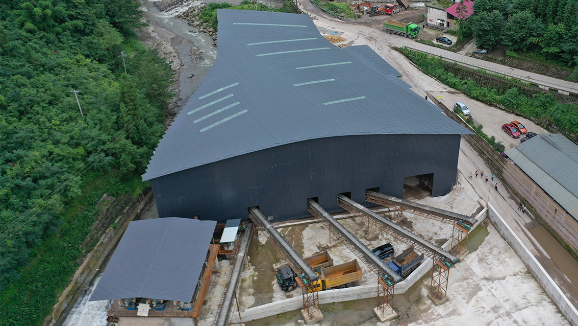 1000tph basalt crushing production line in Uganda